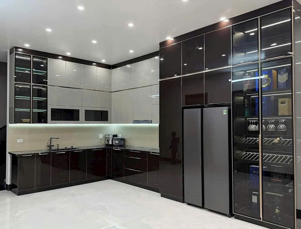 Công trình tủ bếp Inox cánh kính nhà Anh Quang Hà Nội