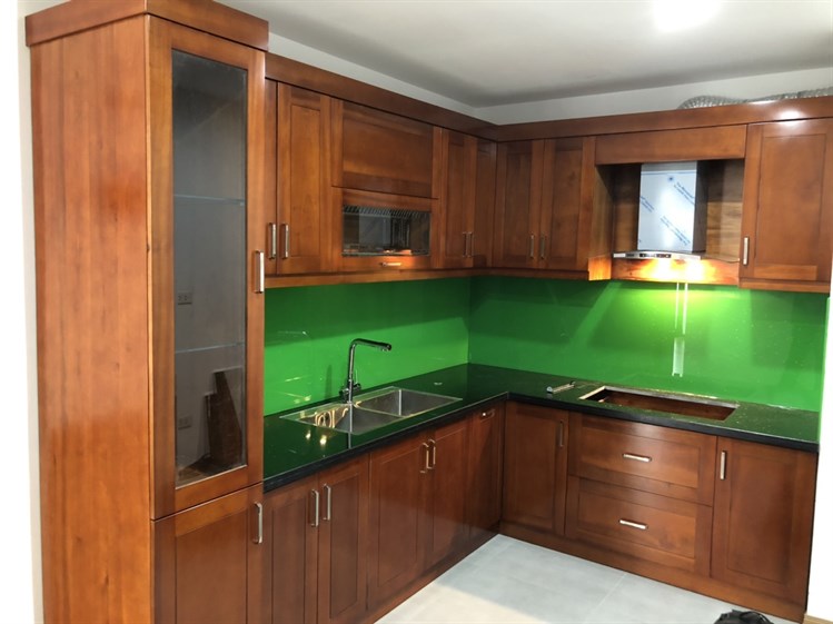 Kính ốp màu xanh lá