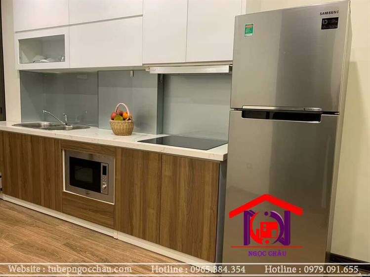 Kính ốp bếp màu ghi nhạt